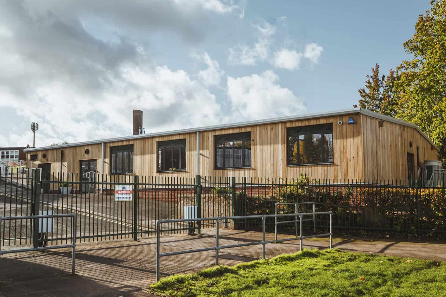 Hart School in Rugeley by net zero buildings